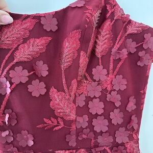 Dress The Population - Burgundy 3D Midi Dress